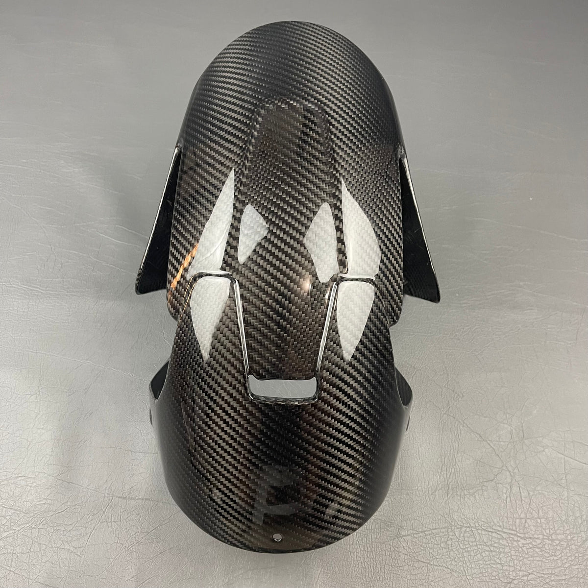 Aprilia RS660 / RSV4 Carbon Fiber Front Fender Hugger Mudguard – view 5