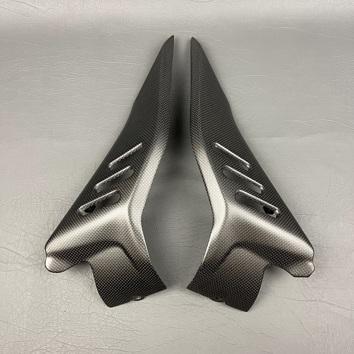 Ducati Diavel V4 Carbon Fiber Tank Side Panels – view 2