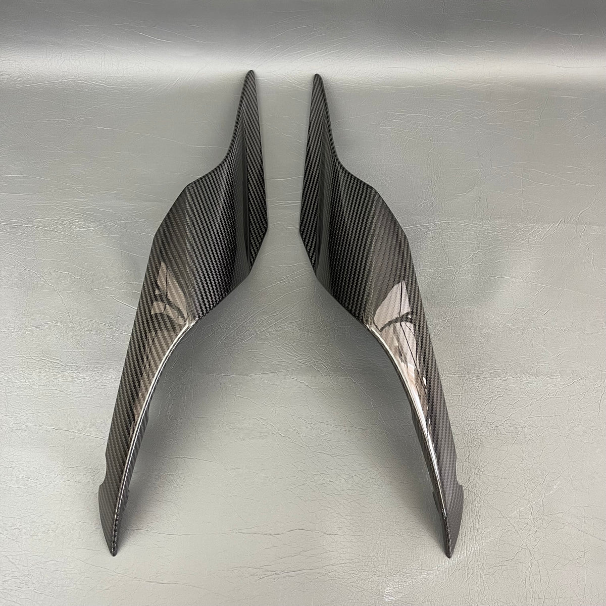 YAMAHA R1 R1M Carbon Fiber Tail Side Fairings – view 2