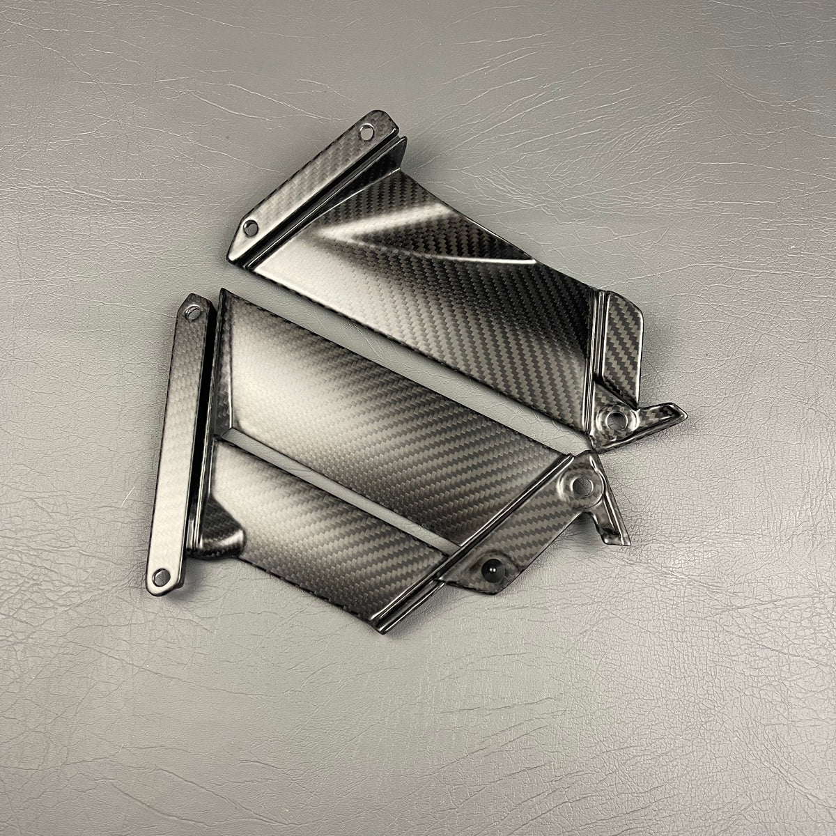 Aprilia RSV4 RR/RF 2015-2020 Carbon Fiber Side Panels