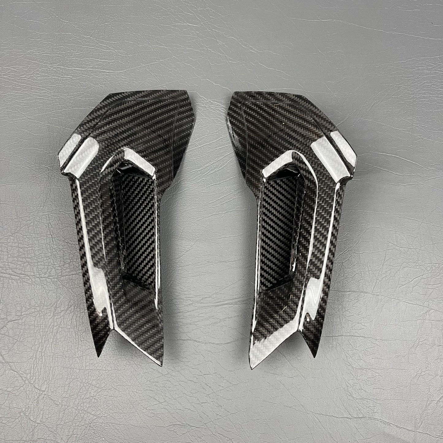 DUCATI SuperSport 939 Carbon Fiber Rear Side Fairings