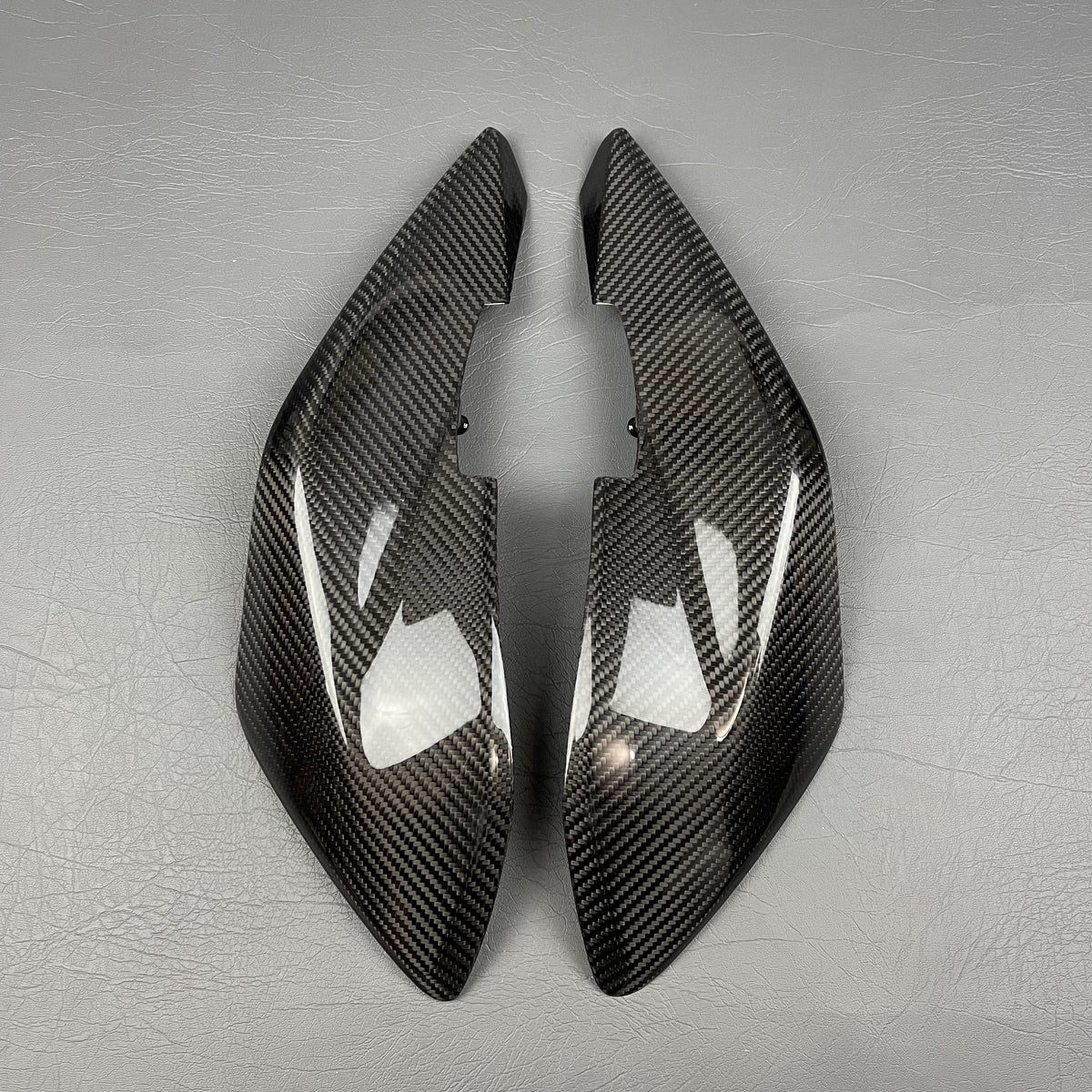 Ducati Hypermotard 950 Carbon Fiber Rear Side Fairings (Handle Version) – view 2