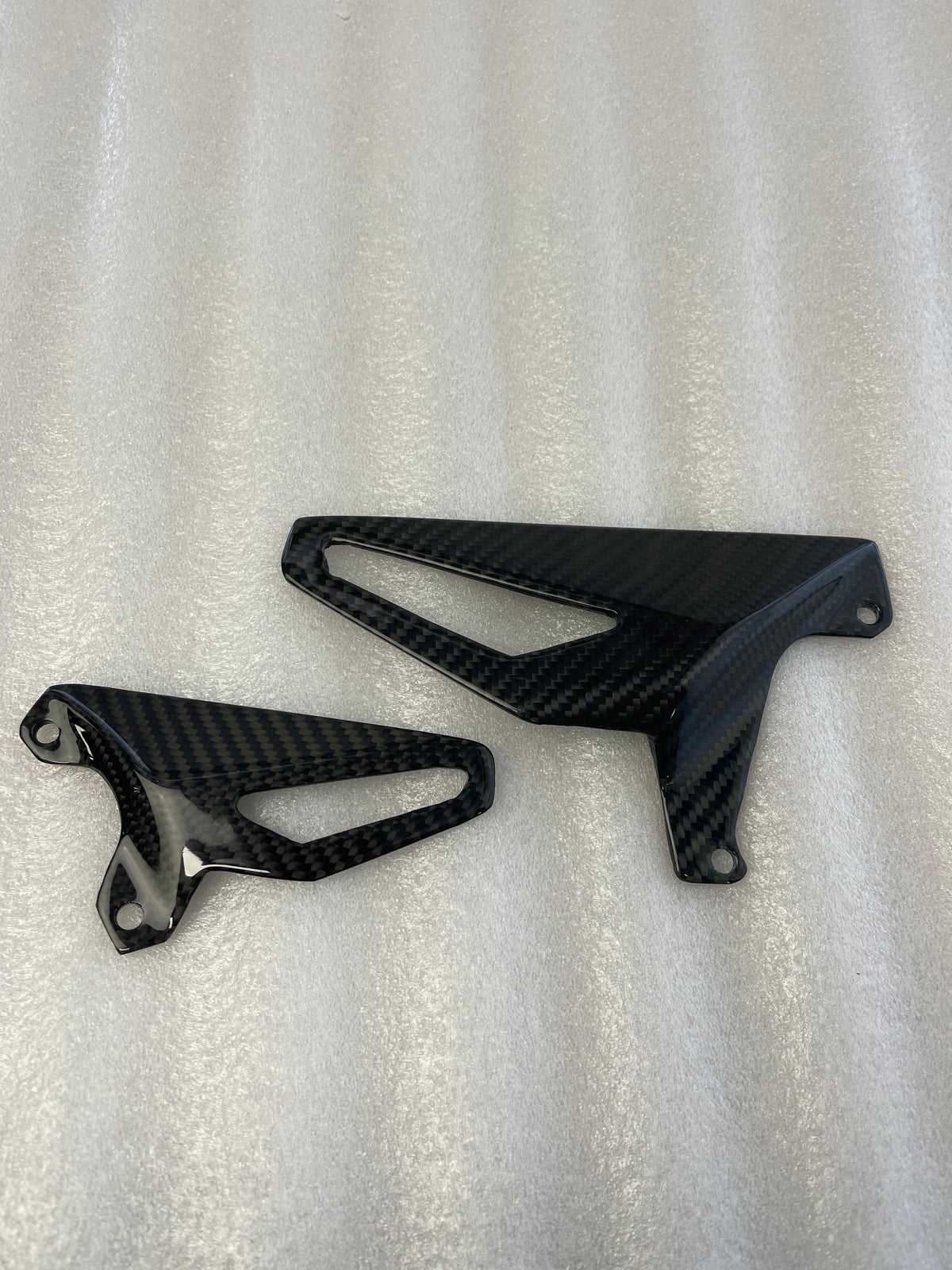 Ducati Panigale/Streetfighter V4 Carbon Fiber Fiber Heel Guards – view 3