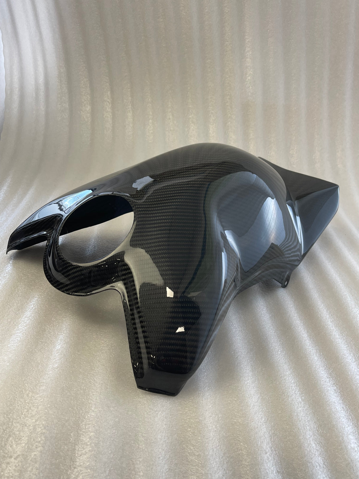Ducati Panigale/Streetfighter V4 Carbon Fiber Tank Cover Protector – view 2