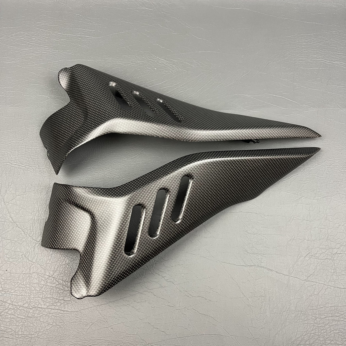 Ducati Diavel V4 Carbon Fiber Tank Side Panels