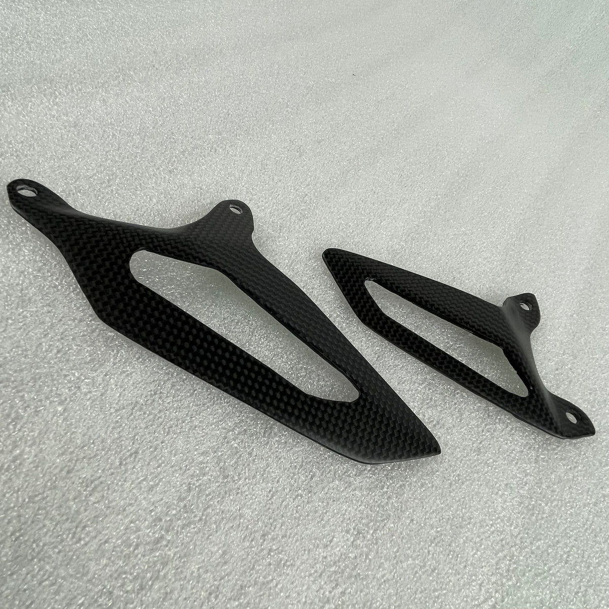 Ducati Panigale 899 1199 1299 959 V2 Carbon Fiber Heel Guard Plate – view 2