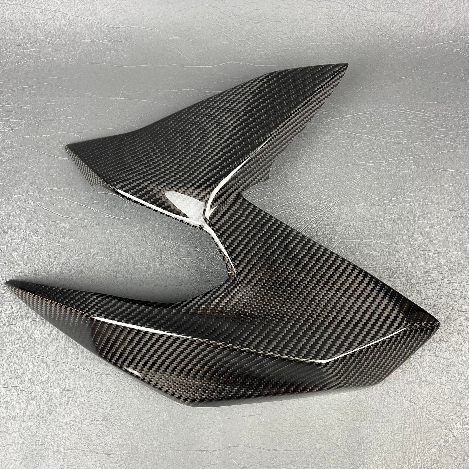 KAWASAKI Z-H2 Carbon Fiber Side Panel Cover – view 2