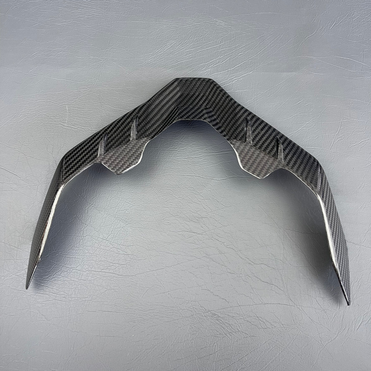 SUZUKI GSX1300R HAYABUSA 2021+ Carbon Fiber Rear Fairing – view 3