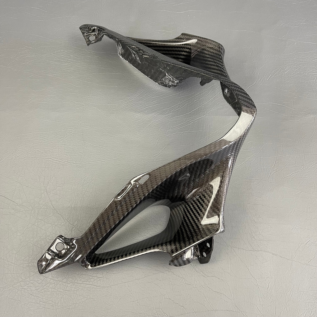 SUZUKI GSX1300R HAYABUSA 2021+ Carbon Fiber Front Air Intake Fairing – view 2