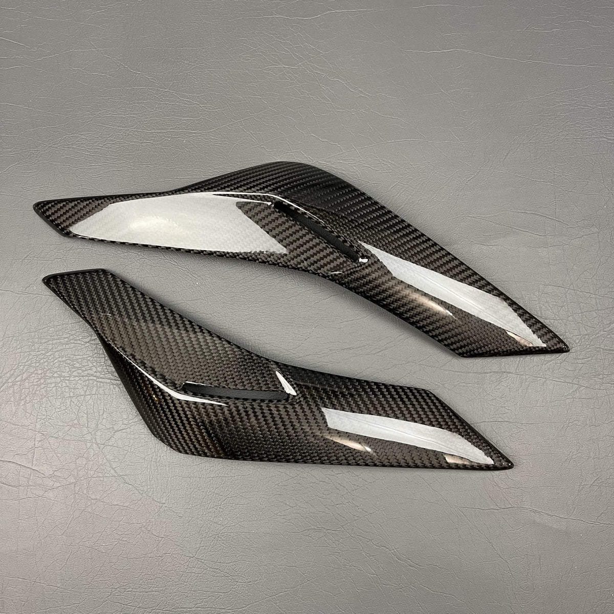 TRIUMPH Street Triple R / RS Carbon Fiber Lower Side Fairings