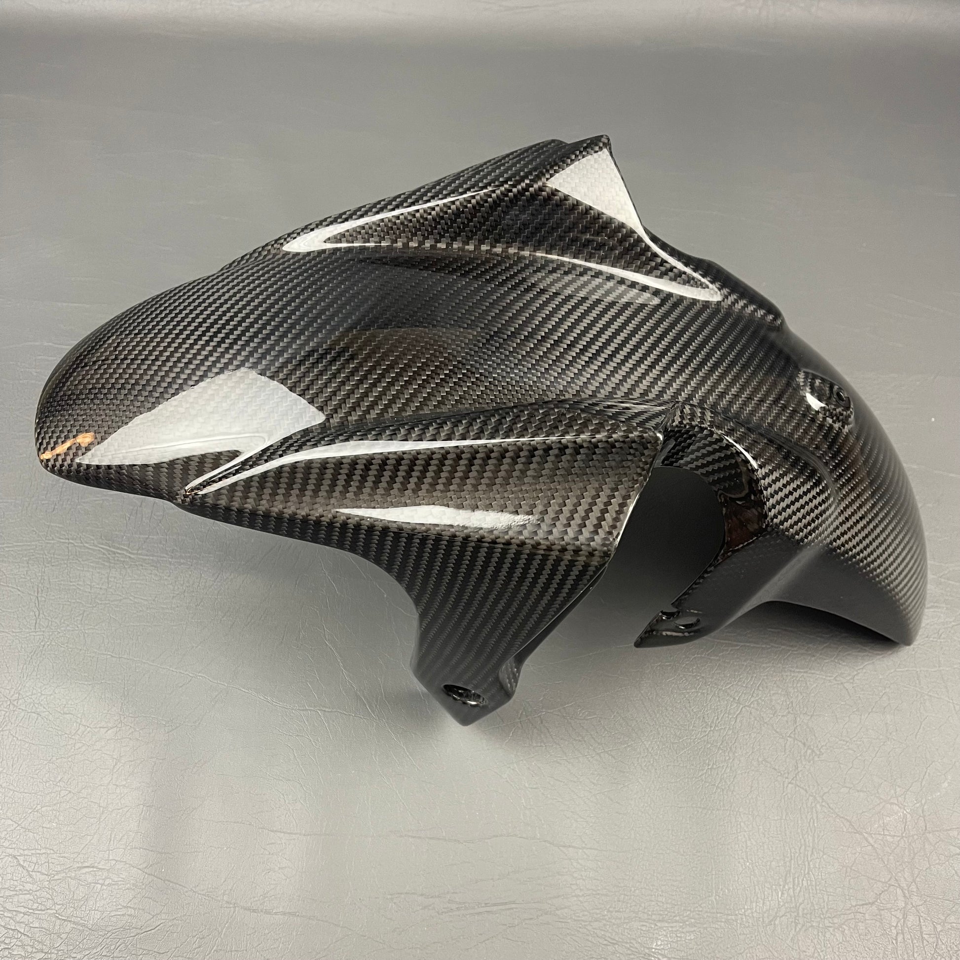 YAMAHA MT07 / FZ07 Carbon Fiber Front Fender Mudguard – view 4