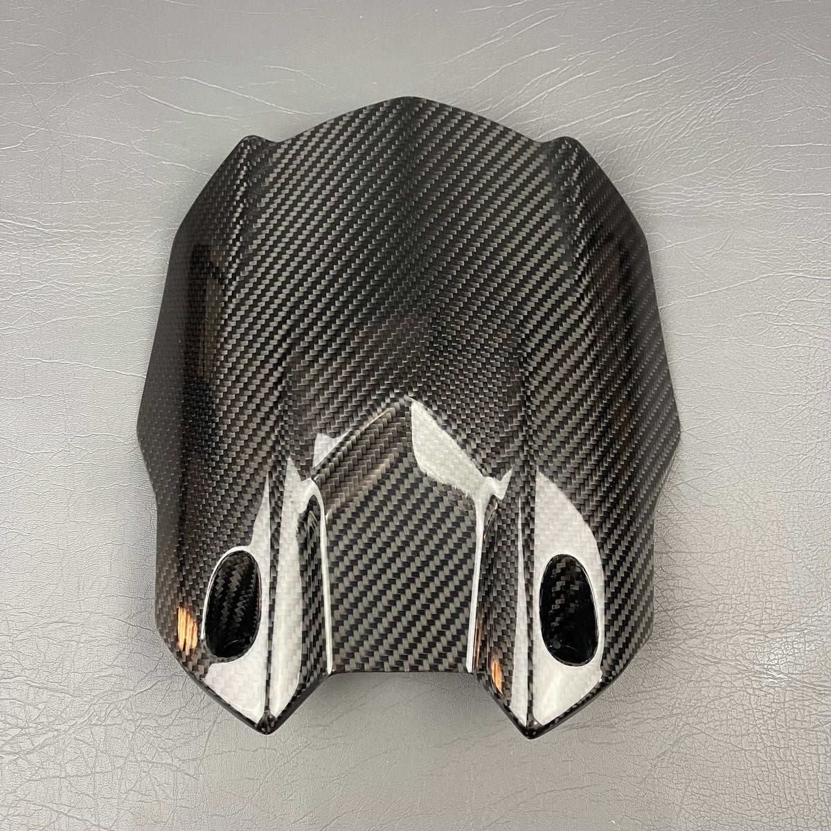 YAMAHA R1 MT-10 Carbon Fiber Rear Fender Hugger Mudguard – view 3