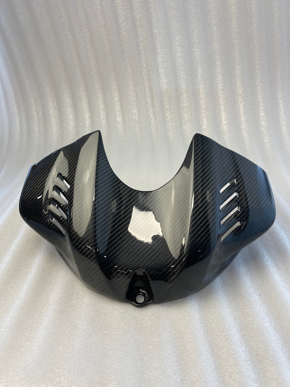 YAMAHA R6 2017+ Carbon Fiber Airbox Tank Cover