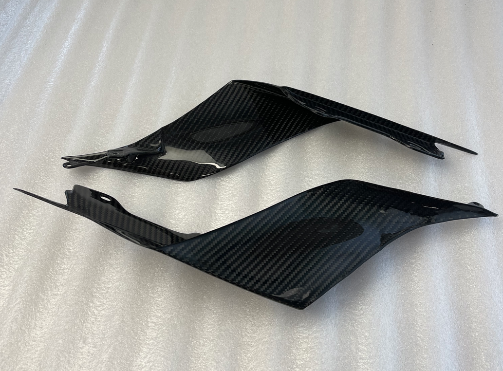 YAMAHA R6 2017+ Carbon Fiber Rear Side Fairings