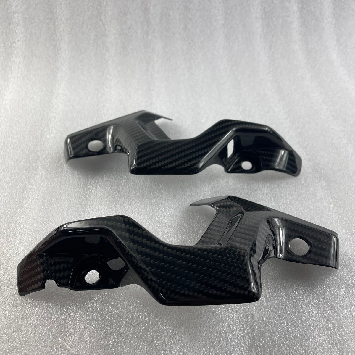 YAMAHA MT-07 Carbon Fiber Front Headlight Side Panels – view 2