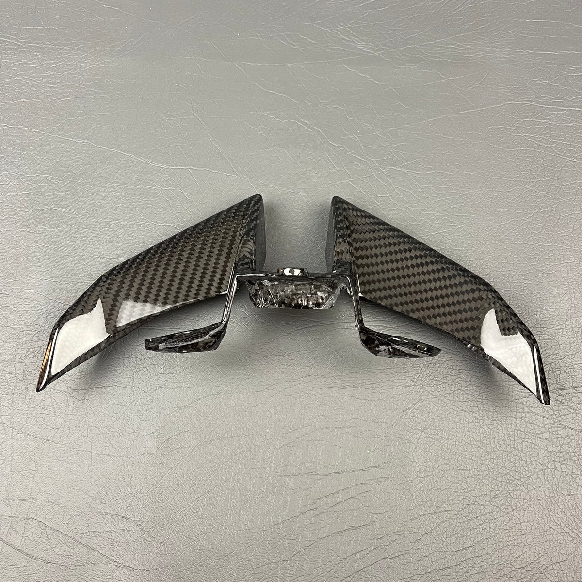 YAMAHA MT-10/FZ-10 2016-2021 Carbon Fiber Front Fairing Wing – view 2
