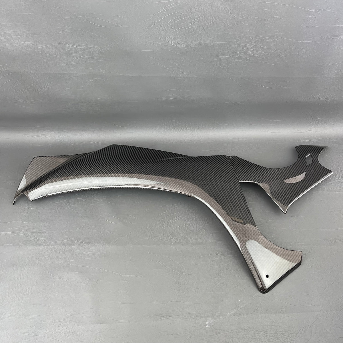 YAMAHA R1 R1M Carbon Fiber Side Fairing – view 2