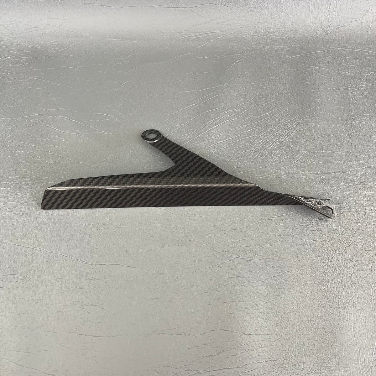 YAMAHA MT-10/FZ-10 R1 Carbon Fiber Chain Guard – view 2