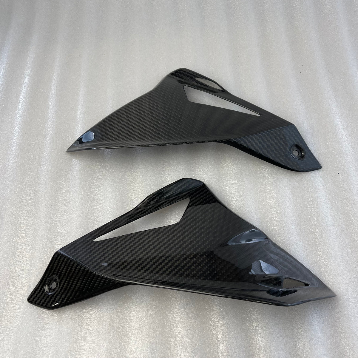 YAMAHA MT-10/FZ-10 2016-2021 Carbon Fiber Side Panels